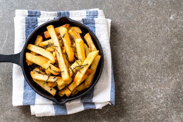 french fries with sauce