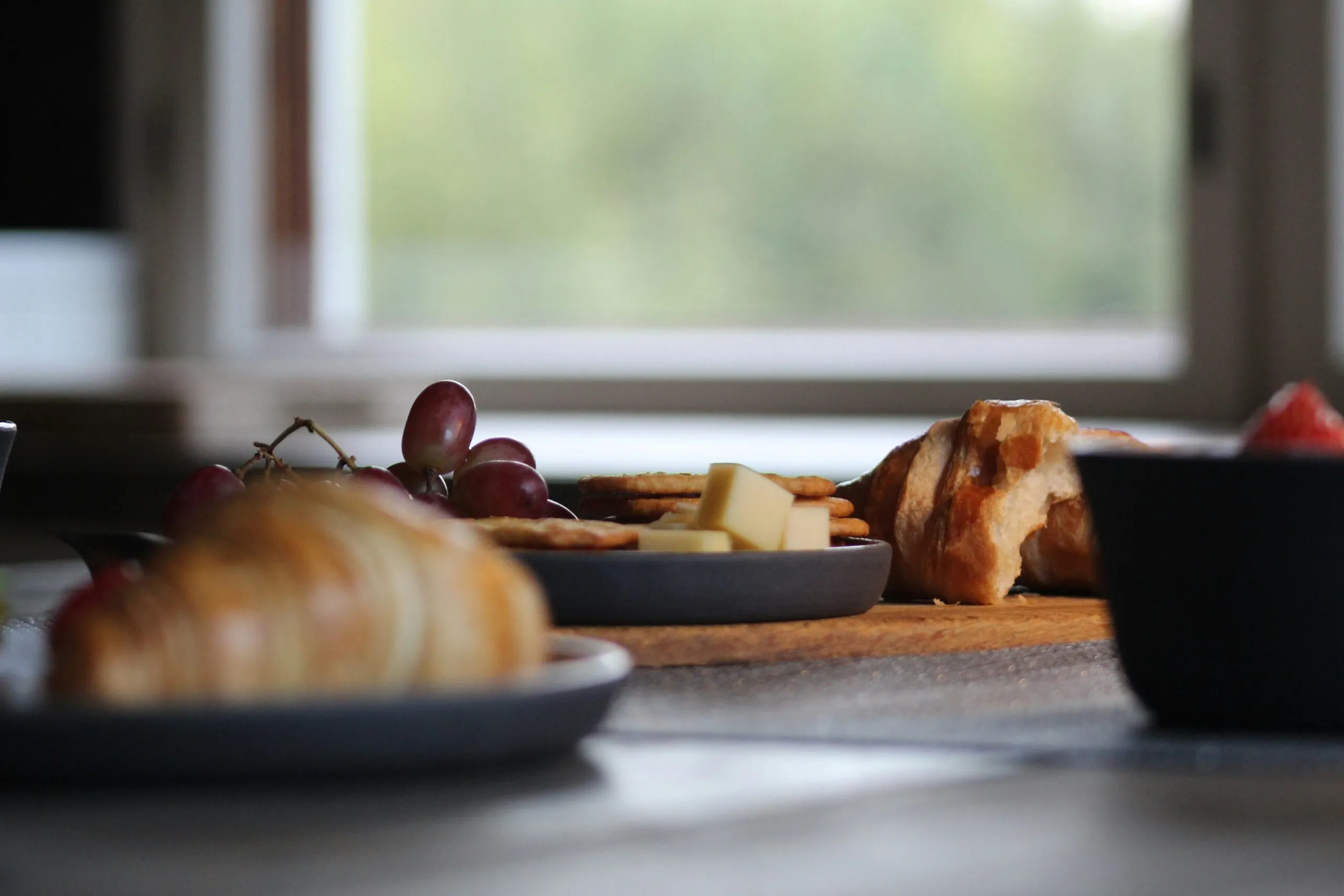 cruisant bread on plate