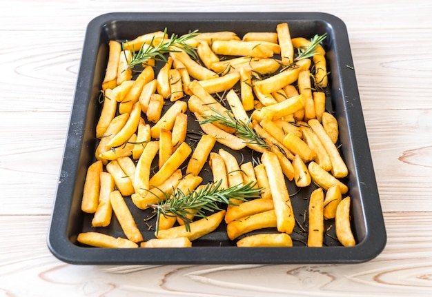 french fries with sauce