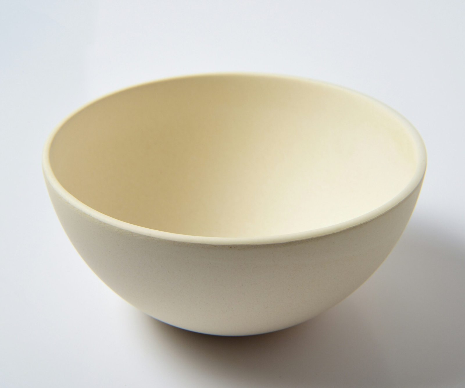 round white ceramic bowl