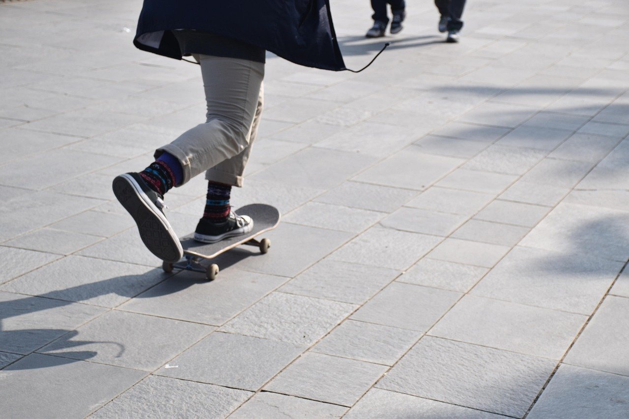 skateboard, spain, skateboarding, sport, activity, male, urban, gray sports