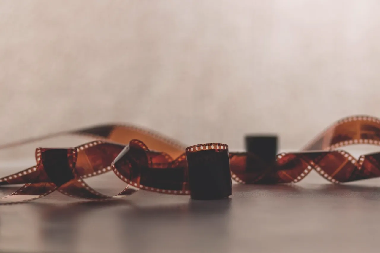 filmstrip, negatives, photography, photos, pictures, retro, roll of film, film, vintage, oldtimer, old, nostalgia, nostalgic, film, film, film, film, film
