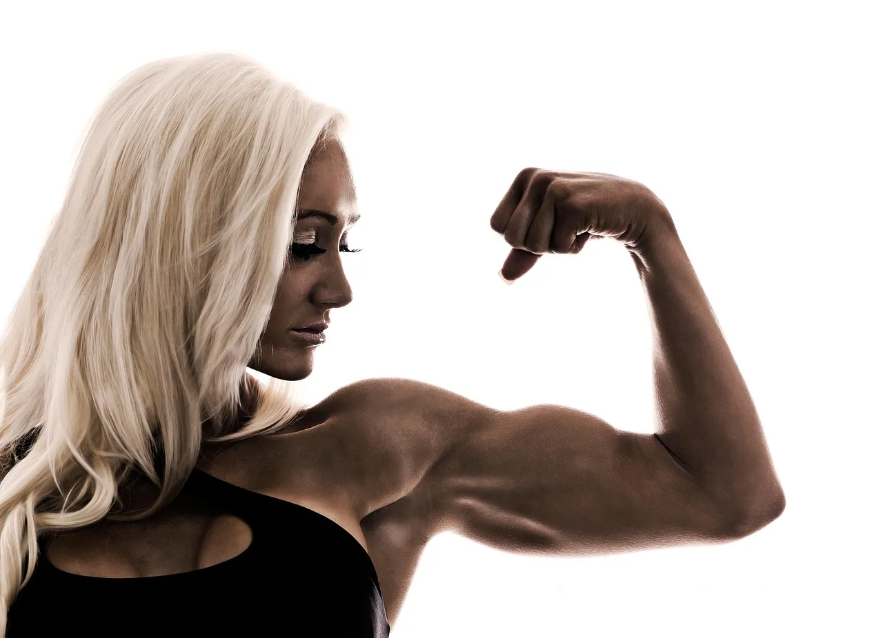 silny, zdatność, ćwiczyć, silna kobieta, kobieta kulturysta, blond włosy, biceps, mięsień, kobieta biceps, biceps, biceps, biceps, biceps, biceps, kobieta biceps