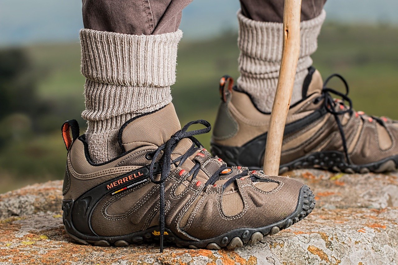 shoes, hiking, walking, footwear, outdoor, sport, fitness, activity, training, exercise, jogging, leisure, wellness, jog, merrell, vibram, running, workout, brown sports, nature, run