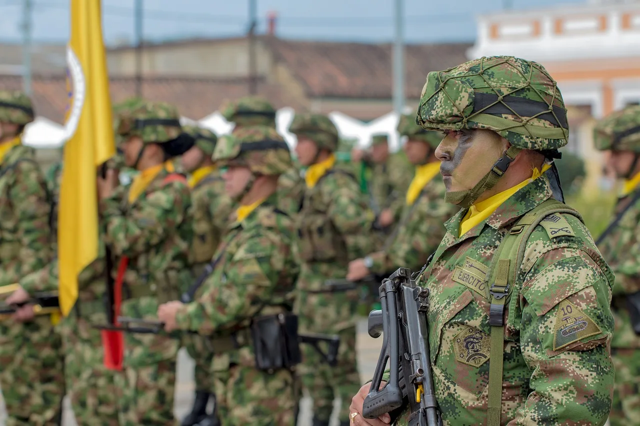 bogota, kolumbia, żołnierz, pluton, wojskowe kolumbii, policja, soldier, wojskowy, weapon, żółty, bogota, kolumbia, soldier, soldier, soldier, soldier, soldier