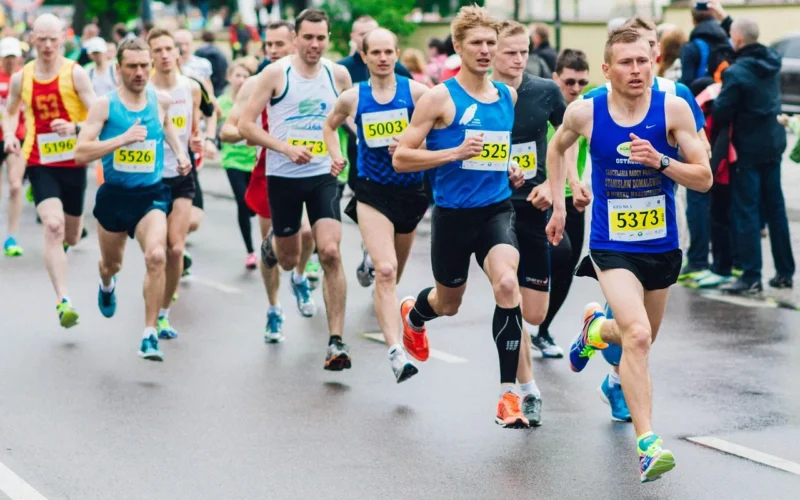 wyścigi, maraton, biegacze, sportowcy, zdatność, ludzie, atletyczny, zawody, sport, na wolnym powietrzu, aktywny, maratończycy, szkolenie, wytrzymałość, ruch, energia, prędkość, bieganie, rekreacja, ćwiczenia, zdrowy, konkurencyjnych, maraton, maraton, maraton, maraton, maraton, biegacze