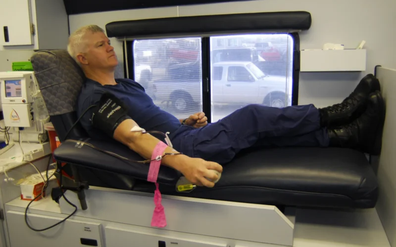 Petty Officer 1st Class Kevin Trahan, a health services technician assigned to Coast Guard Sector Jacksonville, Fla., takes a few minutes out of his day to donate blood to the Blood Alliance, a local non-profit community blood bank, Wednesday, Feb. 25, 2009. The American Red Cross claims only three out of every 100 people in America donate blood. U.S. Coast Guard photo/ Petty Officer 1st Class Christopher Evanson. Unit: U.S. Coast Guard Headquarters DVIDS Tags: Evanson; American Red Cross; Blood Drive; Trahan; CGVI; Sector Jacsonville; DVIDS Bulk Import