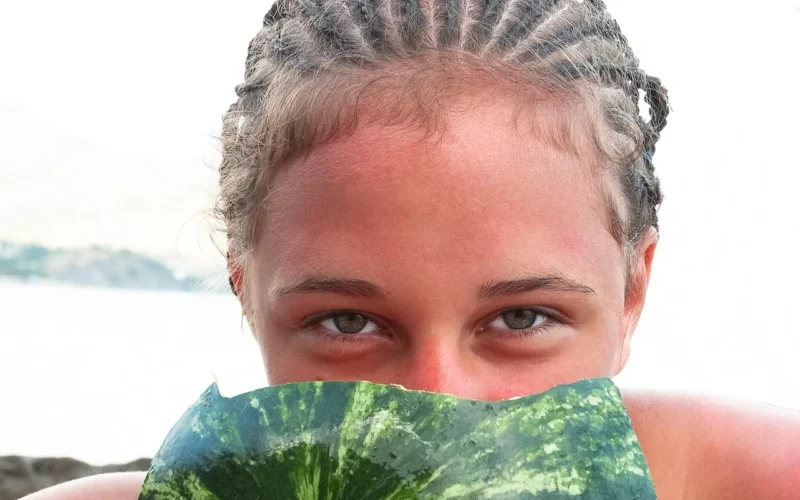 dziewczynka, morze, sun, zbliżenie, watermelon, healthy rest, joy, eyes, jedzenie, rest, natura, happiness, summer