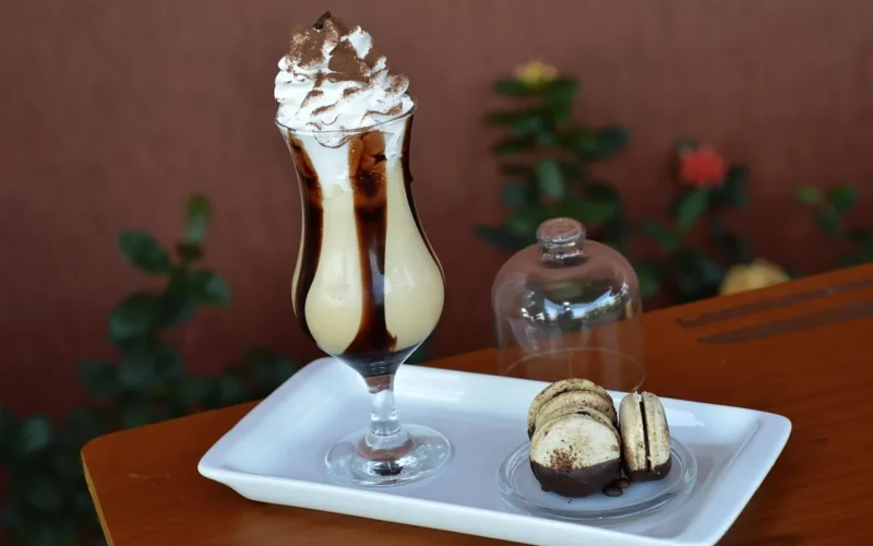 słodycze, coffee shop, dessert, caffeine, deser, kawa, kofeina, candy, czekolada, ciasto, brownie, cukier, lody, ice cream, lód, ciasteczka, makaronik, macarons