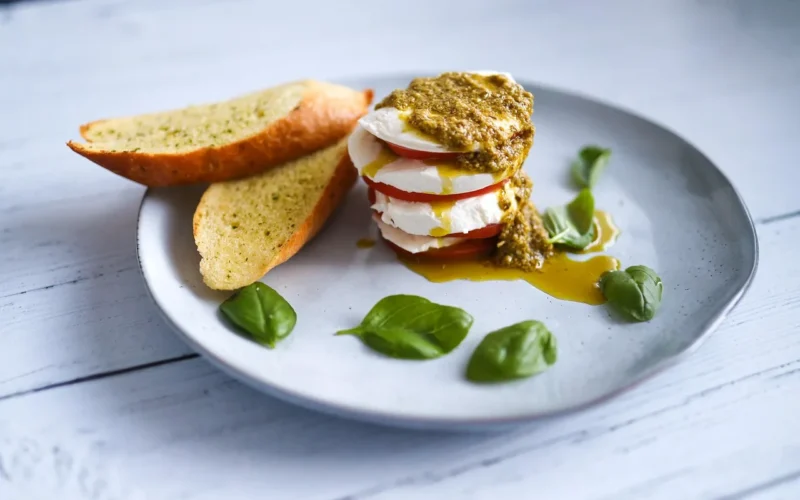 ser mozzarella, sałatka, zdrowy, bazylia, jedzenie, pomidory, rozrusznik, włochy, gastronomia, caprese, świeży, pyszny, ser mozzarella, sałatka, sałatka, sałatka, sałatka, sałatka, jedzenie, włochy, włochy, włochy, włochy, gastronomia, gastronomia, gastronomia