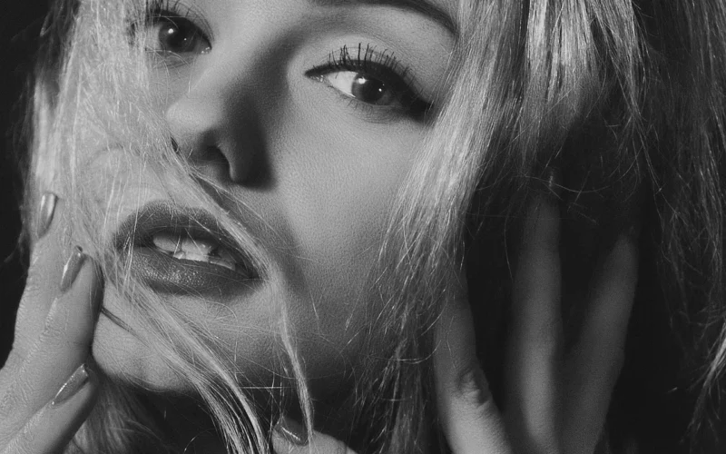 portrait, dziewczynka, studio, płeć żeńska, kobieta, profile, nose, chin, mouth, lips, eyes, skin