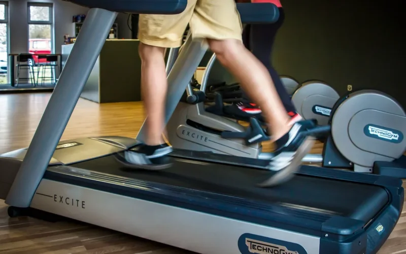 zdatność, bieżnia, bieganie, studio fitness, siłownia, ćwiczenia, zdrowie, szkolenie, ćwiczyć, ekwipunek, atletyczny, klub, jogging, zdrowie i fitness, wyposażenie fitness, cardio, sportowiec, sport, pasować, ciało, aktywny, waga, strata, bieżnia, bieżnia, bieżnia, bieżnia, bieżnia, cardio, cardio, cardio